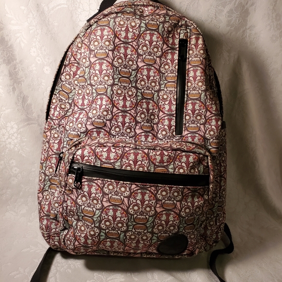 converse skull backpack